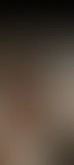 Ich stehe verführerisch in meinem Bikini, während ich in der Dusche posiere, das Wasser spritzt nicht, aber die Atmosphäre ist elektrisierend. Als Hobbyfotografin fange ich die perfekten Momente ein,
