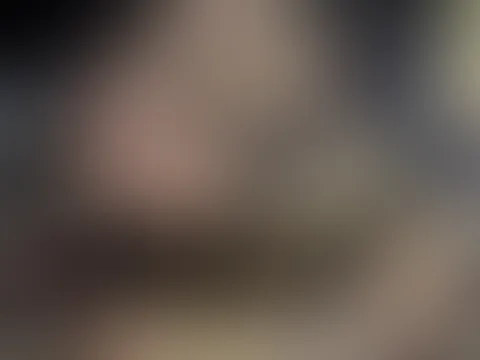 Zerfetzt du sie weiter während du mich hart ran nimmst💥