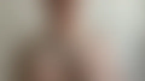 💭Würdest du von hinten meine Titten halten und fest packen? 🍒🤤